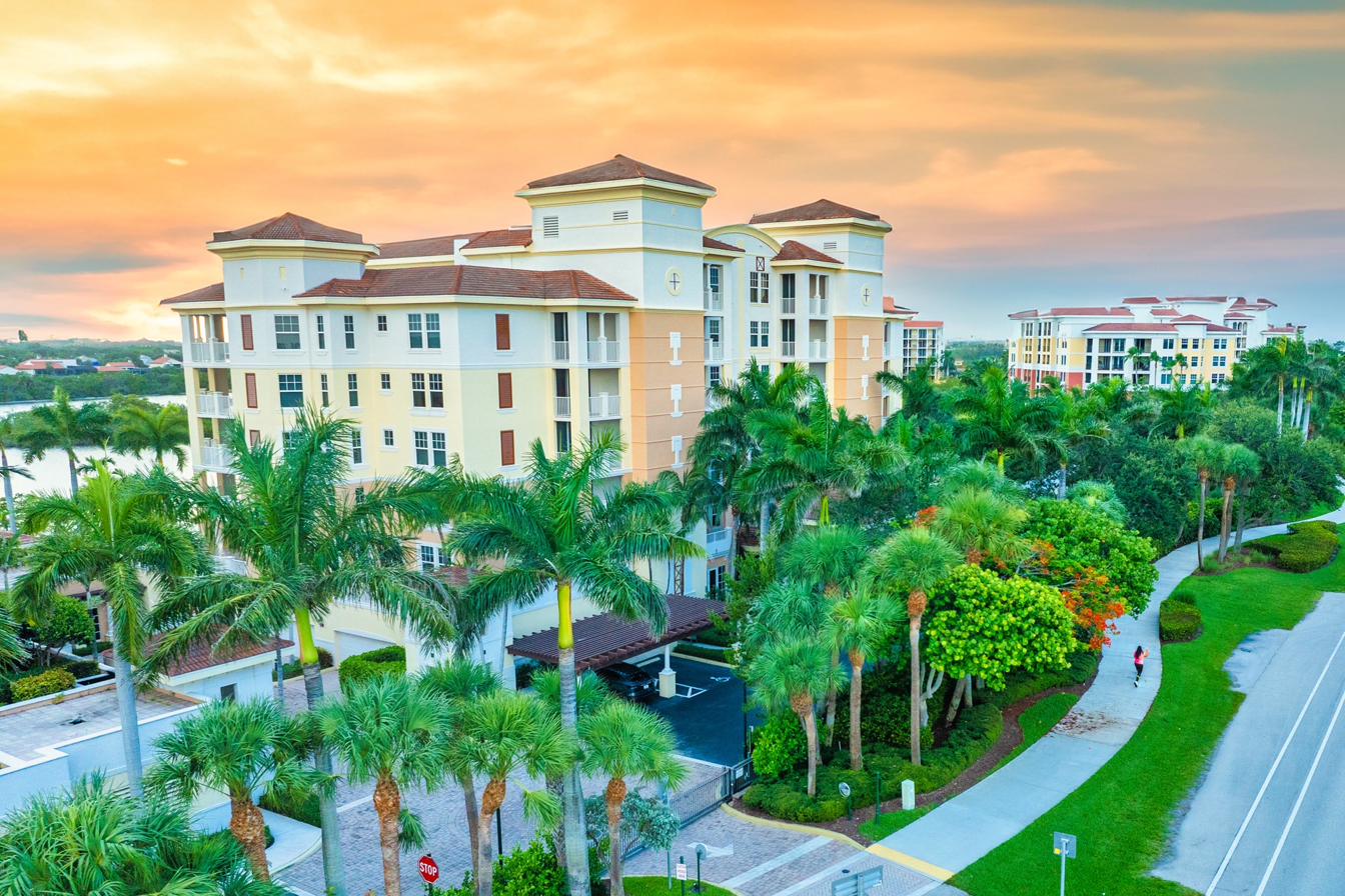 Jupiter Yacht Club